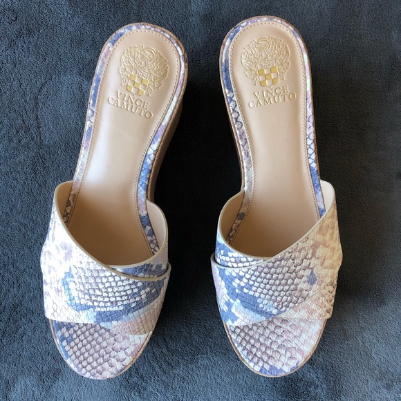 🐍Vince Camuto Platform Women’s Snake Blue🐍 - Picture 3 of 8